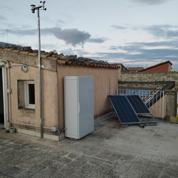 Sistema di alimentazione solare 